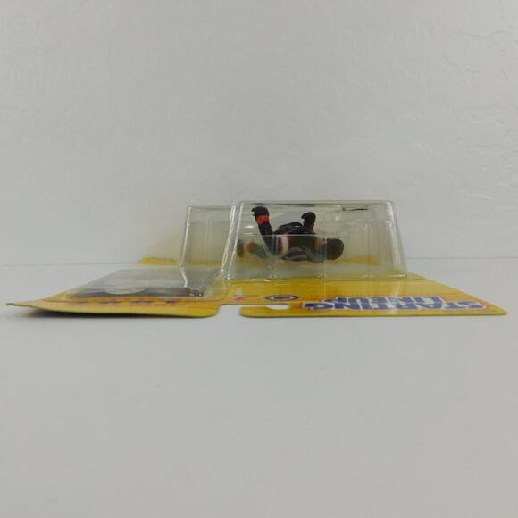 Kenner 1997 Starting Lineup NHL Ottawa Senators Daniel Alfredsson Action Figure - Picture 5 of 6